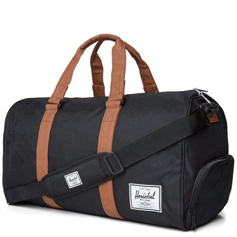 Duffel bag .